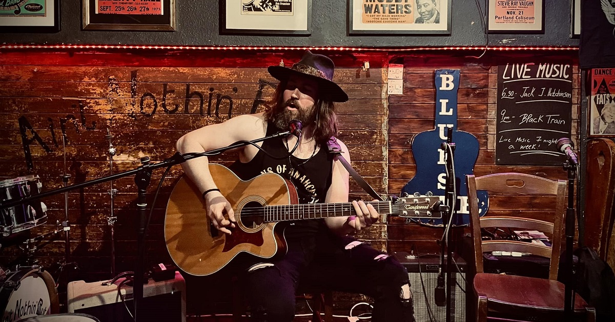 Jack J Hutchinson guitarrista británico de rock y blues